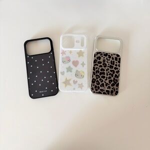 Lots of iPhone 17 Pro Max phone case